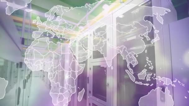 Animación Del Mapa Del Mundo Puntos Luz Contra Sala Servidores — Vídeos de Stock