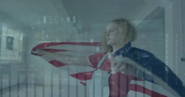 Animación Múltiples Gráficos Sobre Mujer Caucásica Envolviendo Bandera Nacional América — Vídeo de stock
