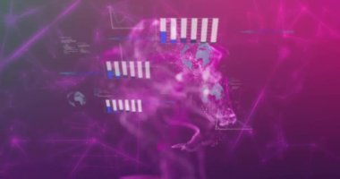 Dünya çapında grafiklerin, kürelerin ve bilgisayar dillerinin soyut arkaplana karşı animasyonu. Dijital olarak üretilmiş, hologram, illüstrasyon, küreselleşme, kodlama, rapor, iş ve teknoloji kavramı.