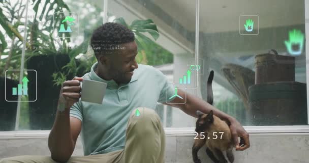Animação Ícone Linguagem Computador Homem Americano Africano Brincando Com Cão — Vídeo de Stock