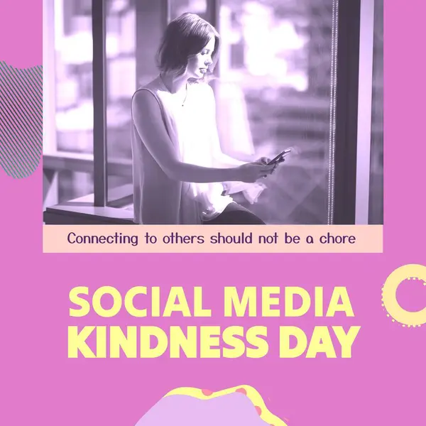 ソーシャルメディアの優しさの日テキストとスマートフォンをオフィスの窓で使用する白人女性の複合体 他者とつながることは 振る舞い サポート グローバルなコミュニケーションであってはなりません — ストック写真
