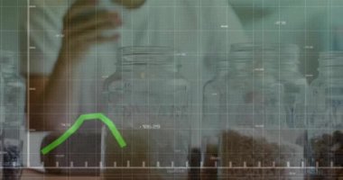 Telefon tutan Asyalı adamın numaralarının değiştirildiği grafik animasyonu ve yiyecek listesine bakılması. Dijital bileşik, çoklu pozlama, rapor, iş, büyüme ve teknoloji kavramı.