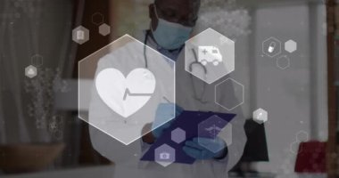 Hastanede panoya yazı yazan Afrikalı Amerikalı erkek doktorlara karşı tıbbi ikonların canlandırılması. Tıbbi sağlık ve araştırma bilimi kavramı