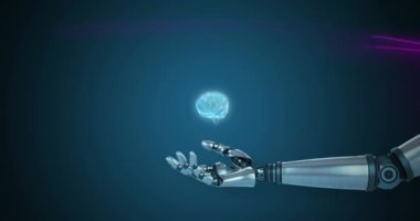 Mavi arka planda mor ışık izlerine karşı robotik kolun üzerinde dönen insan beyninin animasyonu. Tıbbi araştırma ve gelecekteki teknoloji konsepti