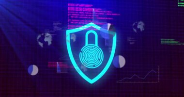 Siyah arkaplan üzerinde asma kilit, grafikler, küreler ve bilgisayar dili animasyonu. Dijital olarak üretilmiş, hologram, koruma, küreselleşme, rapor, iş dünyası, kodlama ve teknoloji kavramı.