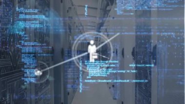 Bilgisayar sunucuları üzerinden simgeler ve veri işleme ağlarının animasyonu. Küresel iş, bağlantılar, hesaplama ve veri işleme kavramı dijital olarak oluşturulmuş video.