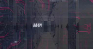 Bilgisayar sunucuları ve veri işleme üzerinden hacklenmiş metnin animasyonu. Dijital olarak oluşturulmuş küresel çevrimiçi güvenlik, bilgisayar ve veri işleme kavramı.