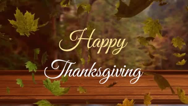 叶子的动画和愉快的感恩文字在木制木板上的背景树 数码合成 多重曝光 感恩庆典 传统与秋天的概念 — 图库视频影像
