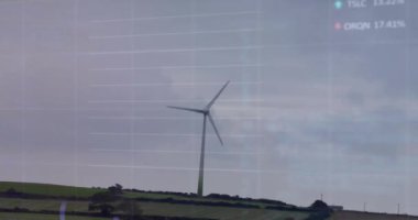 Rüzgar türbini üzerinde finansal veri işleme animasyonu. Küresel çevre, finans, iş, bağlantılar, hesaplama ve veri işleme kavramı dijital olarak oluşturulmuş video.