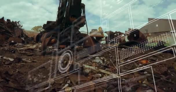 Animatie Van Gegevensverwerking Tegen Hydraulische Hijsmachine Met Klauwbevestiging Schroothoop Concept — Stockvideo