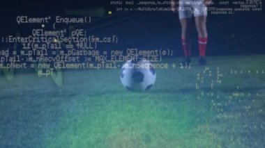 Kafkasyalı futbolcu üzerinden finansal veri işleme animasyonu. Küresel spor, rekabet, bağlantılar, hesaplama ve veri işleme kavramı dijital olarak oluşturulmuş video.