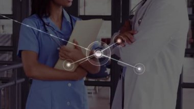 Çeşitli erkek ve kadın doktorların iş tartışmalarından oluşan bir ağ animasyonu. Bağlantılar, tıp ve sağlık konsepti dijital olarak oluşturulmuş video.