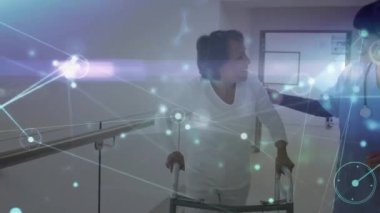 Çeşitli kadın doktor ve hastalar arasındaki bağlantı ağının animasyonu. Bağlantılar, tıp ve sağlık konsepti dijital olarak oluşturulmuş video.