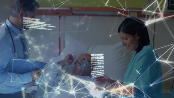 Animación Red Conexiones Con Procesamiento Datos Través Diversos Médicos Pacientes — Vídeo de stock
