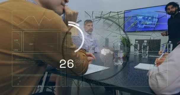 사무실에서 비즈니스 사람들에 데이터 처리의 애니메이션 글로벌 비즈니스 컴퓨팅 데이터 — 비디오