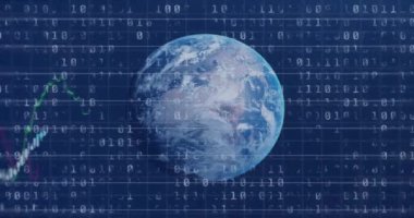 Mavi arkaplan üzerinde dünya ile diyagramlar ve ikili kodlama animasyonları. Küresel iş ve dijital arayüz kavramı, dijital olarak oluşturulmuş video.