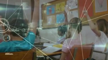 Çeşitli öğrencilerin soru sormak için el kaldırdığı noktaların ve grafik simgelerinin animasyonu. Dijital bileşik, çoklu pozlama, rapor, iş, iletişim ve çocukluk kavramı.