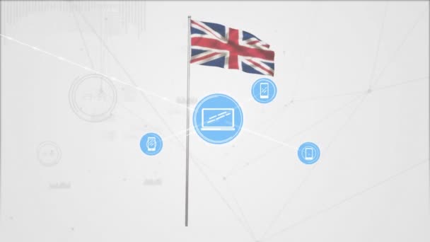在白色背景的Union Jack Uk旗帜上动画计算机和智能手机图标网络 Communication Connection Data Networking Digital Generated Video — 图库视频影像