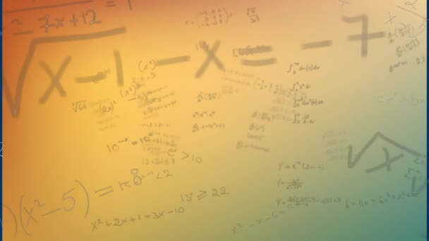 在梯度背景下的黑色数学方程的动画化 数字生成的全息图 公式和教育概念 — 图库视频影像