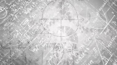 Hareket eden mekanik dişlilerin üzerinde matematiksel denklem ve diyagramların animasyonu. Dijital olarak üretilen hologram, illüstrasyon, eğitim, formül, çözüm, soyut ve mekanizma kavramı.