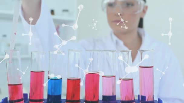 Animering Nukleotider Kaukasisk Kvinnlig Forskare Som Blandar Kemikalier Provrör Med — Stockvideo