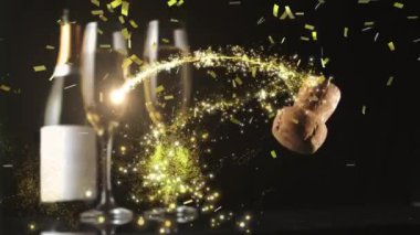 Kayan yıldızların animasyonu, şampanya şişesi ve bardakların üzerine düşen altın konfeti ve mantarlar. Parti ve kutlama konsepti