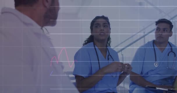 Animacja Wielu Wykresów Zmieniającą Się Liczbą Różnych Lekarzy Dyskutujących Szpitalu — Wideo stockowe
