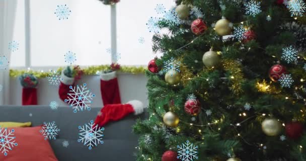 Animação Neve Caindo Sobre Árvore Natal Com Bugigangas Natal Festa — Vídeo de Stock