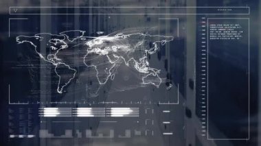 Bilgisayar sunucuları üzerinde dünya haritası ve veri işleme animasyonu. Küresel iş, finans, bağlantılar, hesaplama ve veri işleme kavramı dijital olarak oluşturulmuş video.
