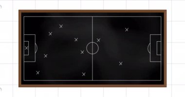 Beyaz kareli kağıttan arka planda spor oyunu stratejisinin animasyonu. Spor, rekabet ve strateji konsepti dijital olarak oluşturulmuş video.