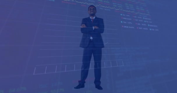 Animation Der Verarbeitung Von Finanzdaten Über Einen Afrikanischen Amerikanischen Geschäftsmann — Stockvideo