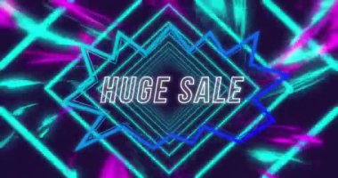Neon desenli büyük satış metinlerinin animasyonu. Küresel siber alışveriş, dijital arayüz, iletişim, bilgisayar ve veri işleme kavramı dijital olarak oluşturulmuş video.