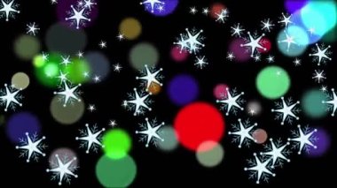 Düşen kar tanelerinin animasyonu ve siyah arkaplanda renkli ışık küreleri. Noel, kutlama, kış ve ışık konsepti dijital olarak oluşturulmuş video.