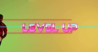 Neon desenli metnin animasyonu Afro-Amerikan ragbi oyuncusuna göre. Küresel spor, video oyunu, dijital arayüz, iletişim, hesaplama, veri işleme kavramı dijital olarak oluşturulmuş.