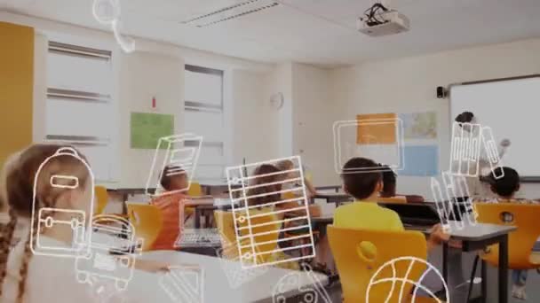 Animation Von Schulsymbolen Über Verschiedenen Schulkindern Klassenzimmer Globales Bildungs Lern — Stockvideo