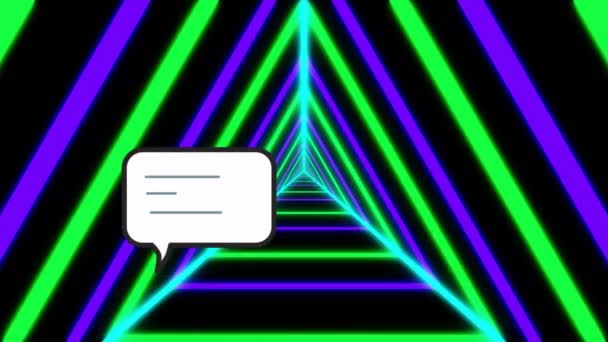 추상적인 배경에 메시지 상자와 삼각형 터널의 애니메이션 디지털 홀로그램 일러스트레이션 — 비디오