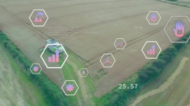 Kırsal tarım arazisi üzerinde ekolojik simgelerin ve veri işlemenin animasyonu. Küresel tarım, tarım, bağlantılar, hesaplama ve veri işleme kavramı dijital olarak oluşturulmuş video