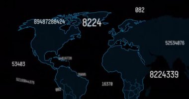 Dünya haritasında kara zemin üzerinde veri işleme animasyonu. Küresel teknoloji, bilgisayar ve dijital arayüz kavramı dijital olarak oluşturulmuş video.