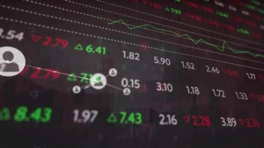 Bağlantı ağı üzerinden finansal veri işleme animasyonu. Küresel finans, iş, bağlantılar, hesaplama ve veri işleme kavramı dijital olarak oluşturulmuş video.