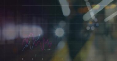 Tren istasyonunda veri işleme animasyonu. Küresel iş, finans ve dijital arayüz kavramı dijital olarak oluşturulmuş video.