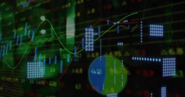 Siyah arkaplan üzerinden veri işleme ve devre kartı bağlantılarının animasyonu. Dijital olarak oluşturulmuş küresel yapay zeka, bağlantılar, hesaplama ve veri işleme kavramı.