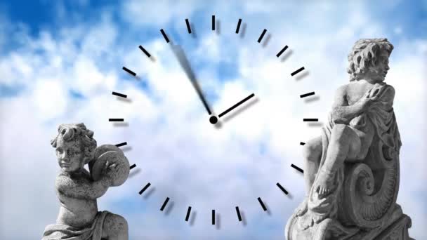 Animacja Szarej Rzeźby Kupidyna Nad Chmurami Zegarem Abstrakcyjne Tło Sztuka — Wideo stockowe