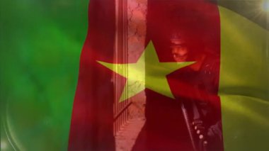 Kamerun bayrağının beyaz erkek askerin üzerine çekilmesi ve silah tutması ve saklanması. Askerlik ve vatanseverlik kavramı dijital olarak oluşturulmuş video.