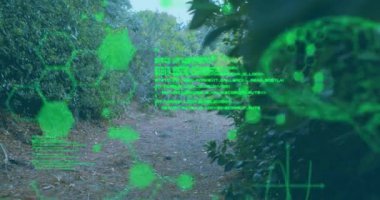 Beyaz kadın bisiklete binerken kimyasal modellerin ve veri işlemenin animasyonu. Kimya, bilim, bilgisayar, teknoloji ve veri işleme kavramı dijital olarak oluşturulmuş video.