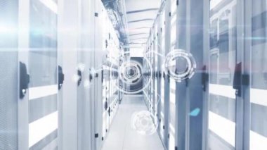 Bilgisayar sunucuları üzerinden simgeler ve veri işleme ağlarının animasyonu. Dijital olarak oluşturulmuş küresel çevrimiçi güvenlik, bağlantılar, hesaplama ve veri işleme kavramı.