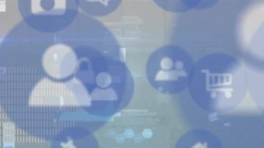 Gri arkaplanda finansal veri işleme üzerine simgelerin canlandırılması. Dijital olarak oluşturulan küresel finansman, iş, bilgisayar ve dijital arayüz kavramı.