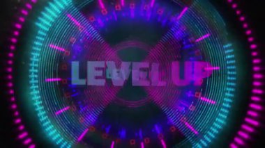 Siyah arkaplan üzerinde dönen renkli dairesel tarayıcı üzerinden metin düzeyinin canlandırılması. Retro, oyun, dijital arayüz, veri ve iletişim, dijital olarak oluşturulmuş video.