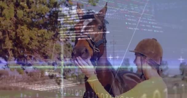 Анимация Обработки Финансовых Данных Над Белой Женщиной Лошадью Спорт Бизнес — стоковое видео