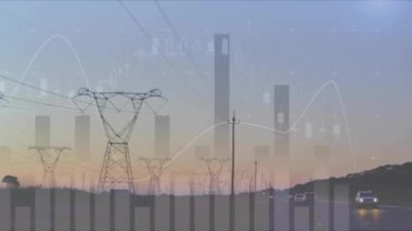 Elektrik direkleri üzerinde finansal veri işleme animasyonu. Küresel finans, iş, bağlantılar, hesaplama ve veri işleme kavramı dijital olarak oluşturulmuş video.