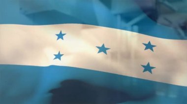 Masayı temizleyen bir işçinin orta kısmına karşı Honduras bayrağı sallamanın animasyonu. Vatanseverlik ve iş teknolojisi kavramı